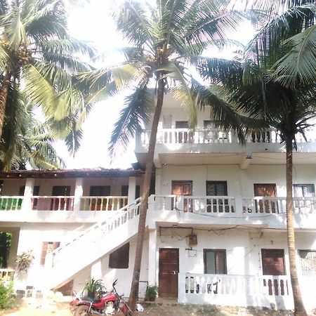La Blanche Guest House Calangute Dış mekan fotoğraf